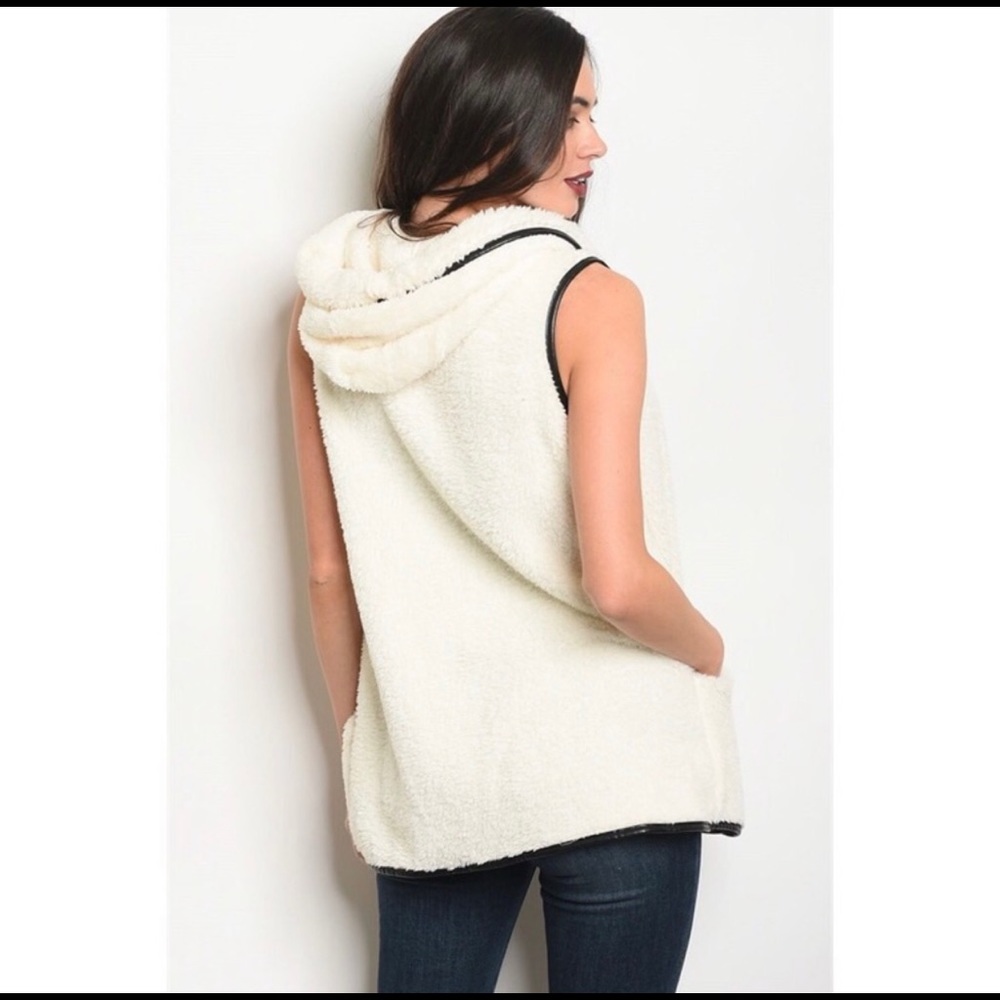 🆕Faux fur vest Sherpa - Picture 2 of 4